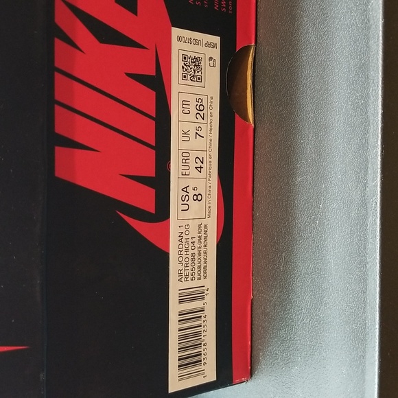 Air Jordan 1 Retro High OG "Royal Toe" - Picture 8 of 8